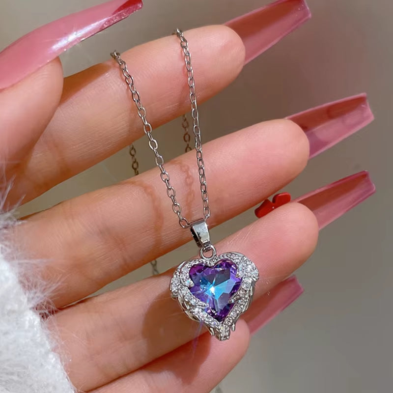 Trendy Rhinestone Pendant Heart Necklaces for Women 2022 Plated Silver 18K Gold Titanium Stainless Steel Jewelry Clavicle Chain